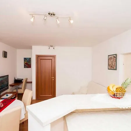 Marieta - Two-bedroom With Balcony And Sea View *